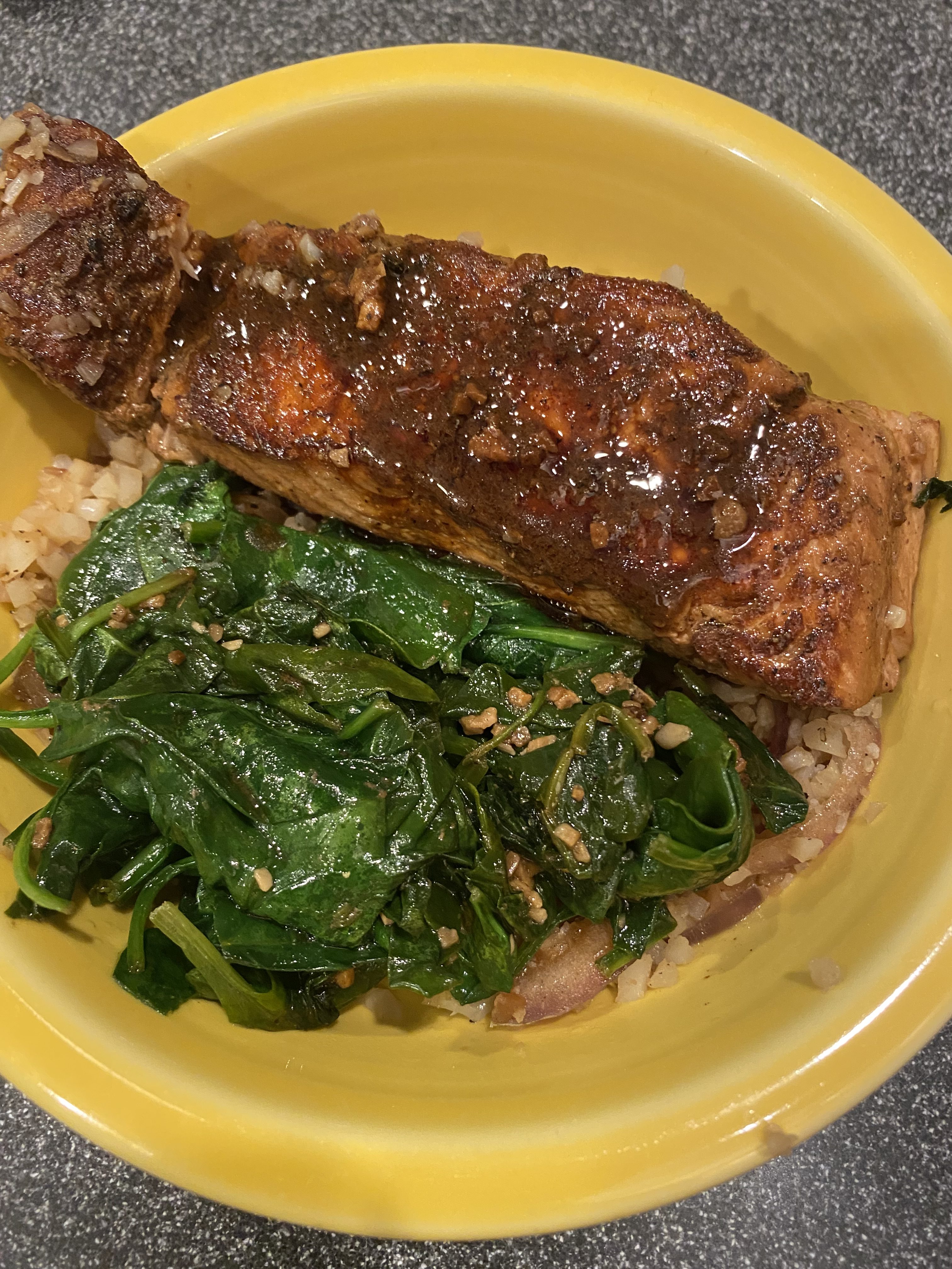 A Simple, One-Pan Filipino-Inspired Dinner That’s Big on Flavor and Low on Carbs